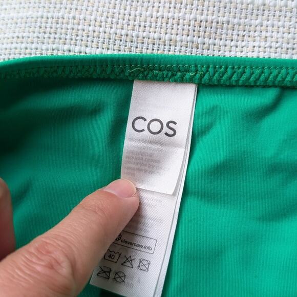 COS Green Halterneck Bandeau Bikini Top and Bikini Bottom Set, size 6 - Picture 4 of 12